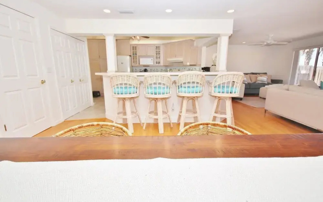 Beachside Vista II Apartment 4