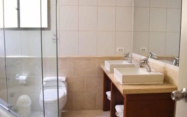 Adara Hotel