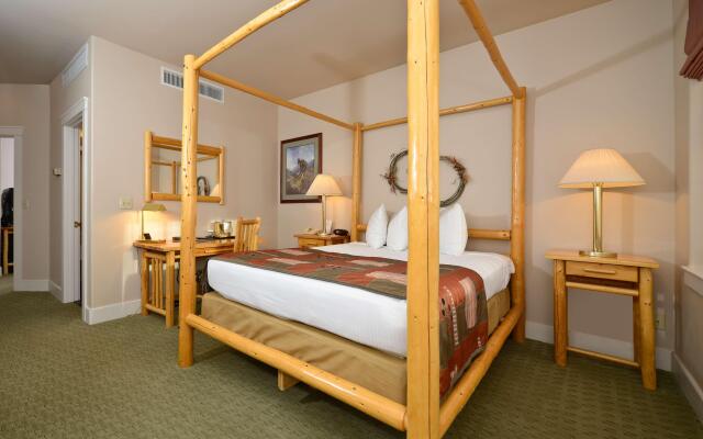 Best Western Plus Plaza Hotel