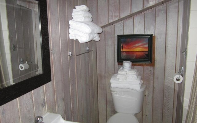 The Surf Lodge and Pub