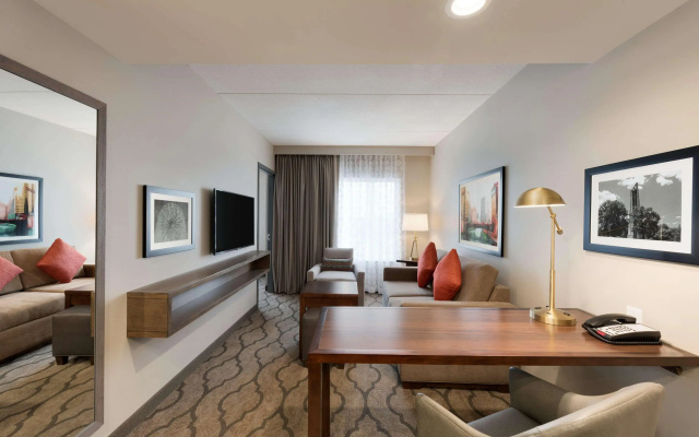 Embassy Suites by Hilton Chicago Naperville - фото 4