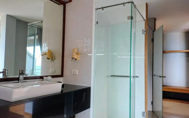 Chang Buri Resort & Spa (SHA Plus+)