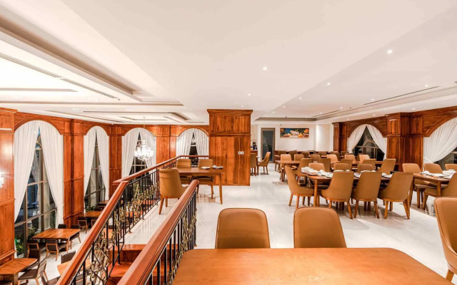 Sea Breeze Hotel & Villa