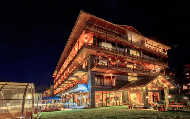 Snow Flakes Resort And Spa Centrally Heated Luxury Resort