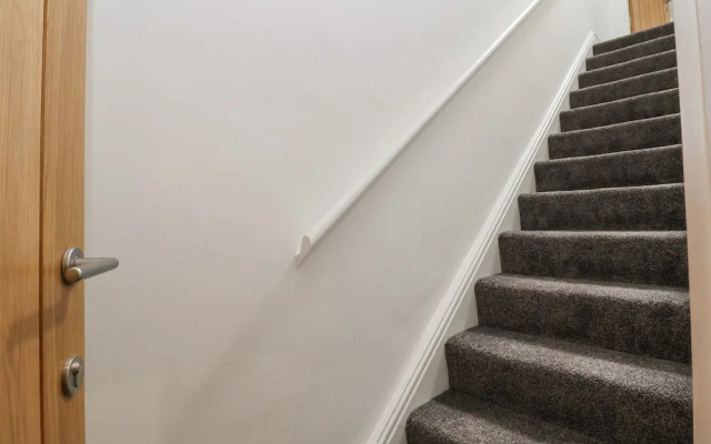 Apartment 4