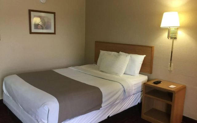 Economy Inn
