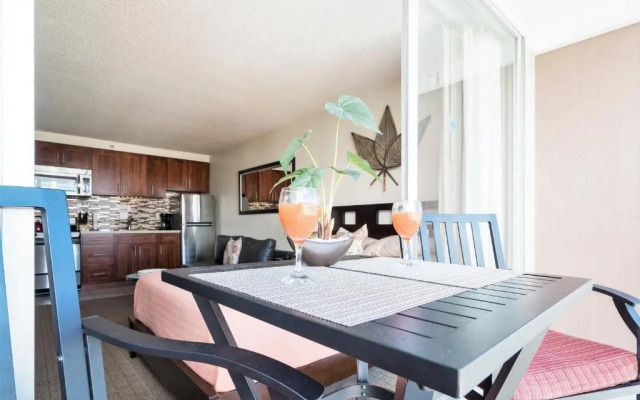 Tropical Studios at Marine Surf Waikiki