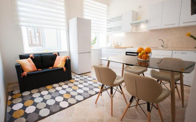 Romantic New 2 Bedroom Vilnius Best Location