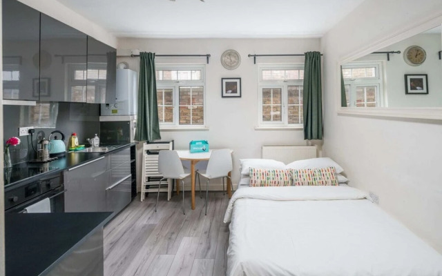 Contemporary 2 Bedroom Apartment in Angel