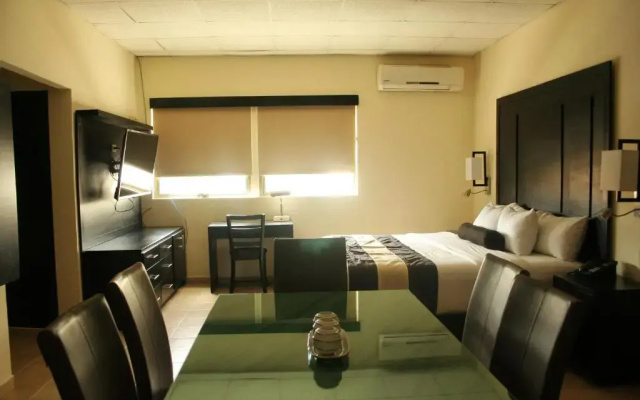 Hotel El Camino Inn & Suites