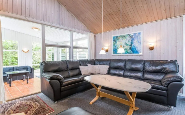 8 Person Holiday Home in Tarm