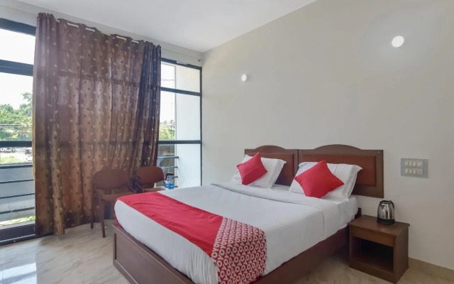 Hotel Raj