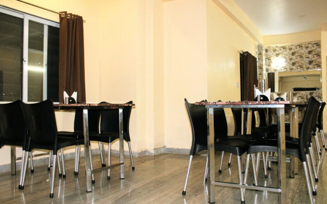 Maruti Group of Hotels - Hotel Shri Naman