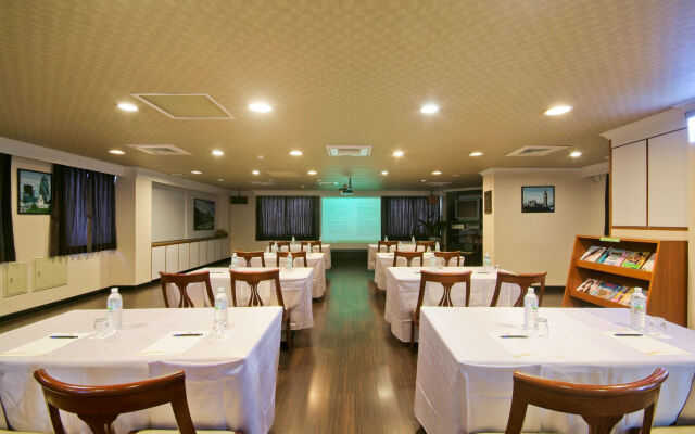 F Hotel Tainan