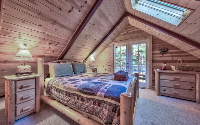 The Snowshoe Inn  592ss 4 Bedroom Cabin