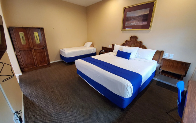 Colony Inn