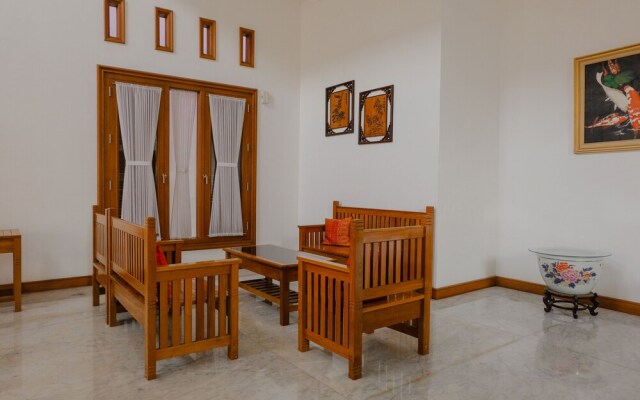 OYO 2295 Daffi Family Residence