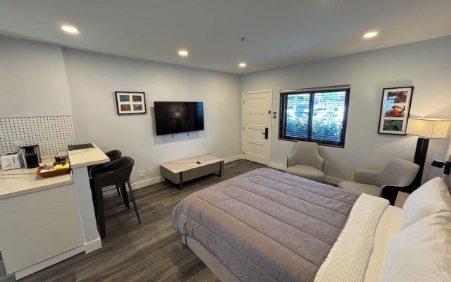 Xquisite Suites