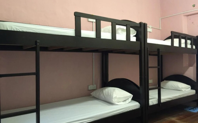 Cookoobird Home - Hostel