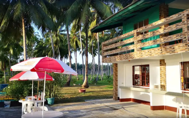 la caballa beach resort bar & grill