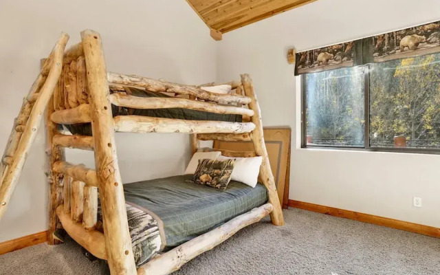 Wolf Creek Castle #2202