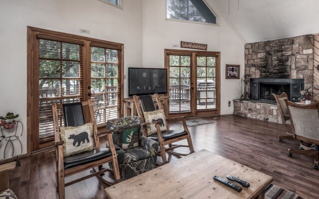 206 Coal Mountain - Three Bedroom Cabin