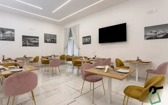 Hotiday Room Collection - Napoli Sant’Arcangelo