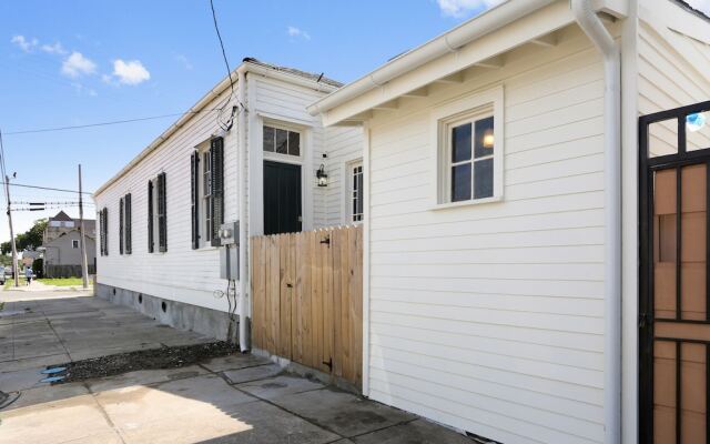 2038 Iberville Studio Rear 2BD