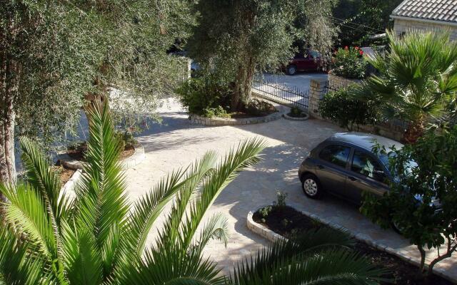Olympia Paxos Villas & Apartments