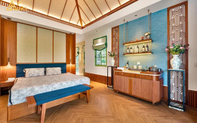 PQ Tropical Village