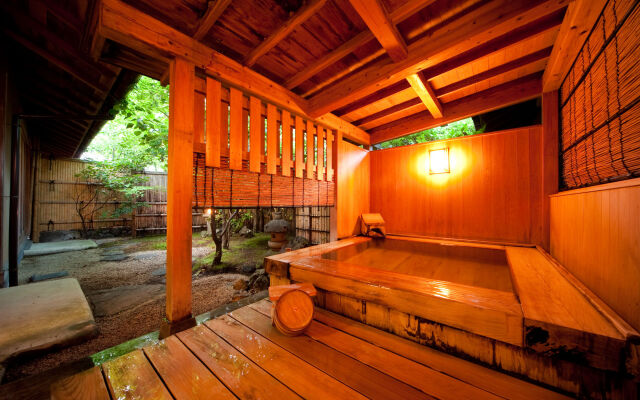 Yufuin Onsen Ryotei Tanokura