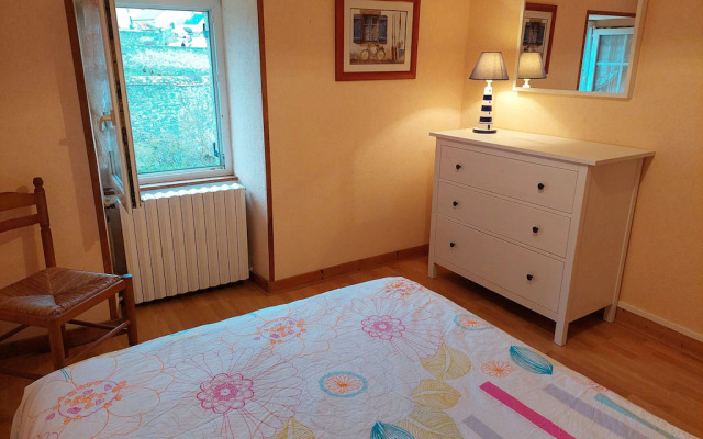 Semi-detached House With sea Views, Porspoder