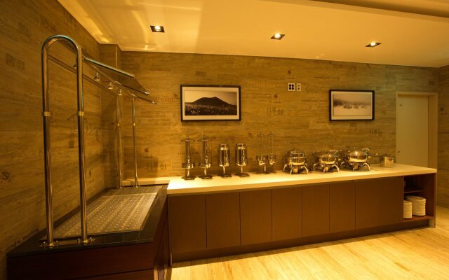 Suave Hotel