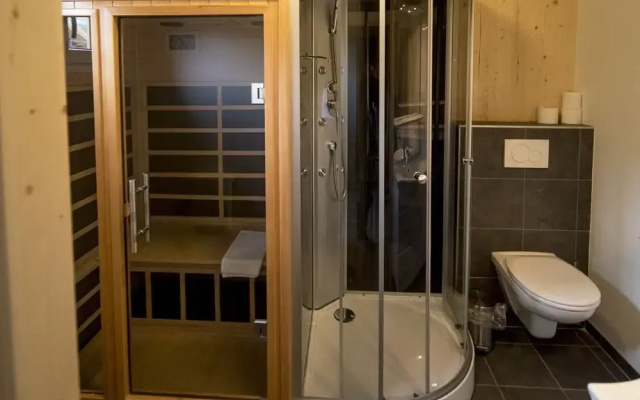 Chalet With Infrared Sauna