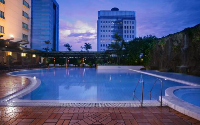 Menara Peninsula Hotel Jakarta