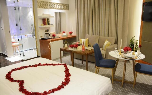 E1 Hotel