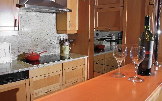 Chalet Les Falaises