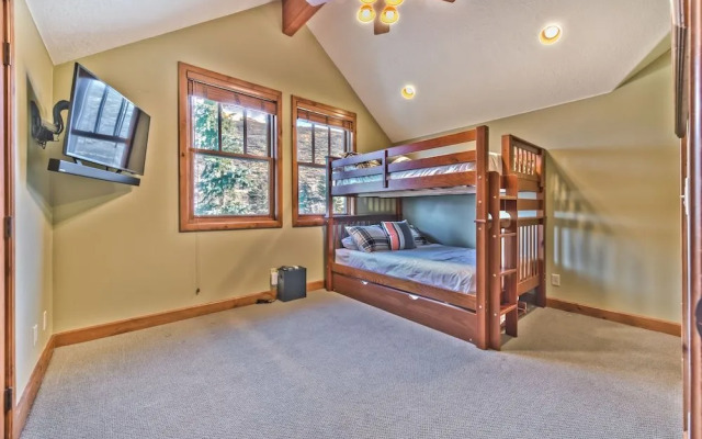 Abode on Nakoma Home