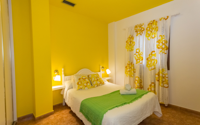 Nest Style Granada Hotel