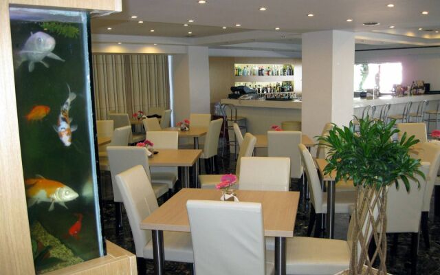 Mimosa Suites