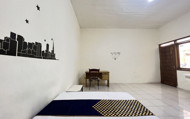 OYO Life 93398 Sudimoro Guest House Syariah