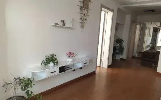 Changbai Mountain North Pool Linhai Homestay (Erdaobaihezhen Branch)
