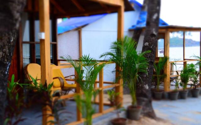 Roundcube Beach Bungalows