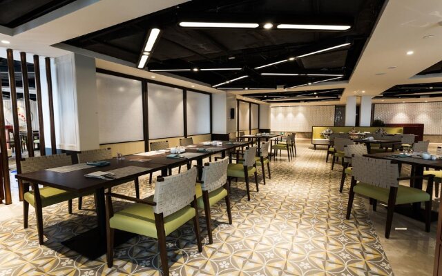 Howard Johnson Hot Spring Resort Anshun