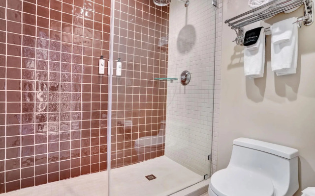 Отель Trouvail Miami Beach