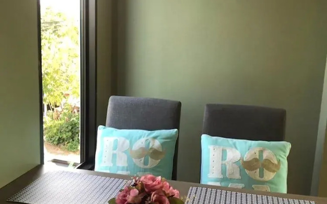 Baanroychan - Hostel