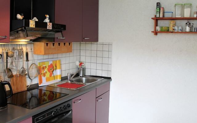 Luxurious Apartment in Proseken with parking and barbecue