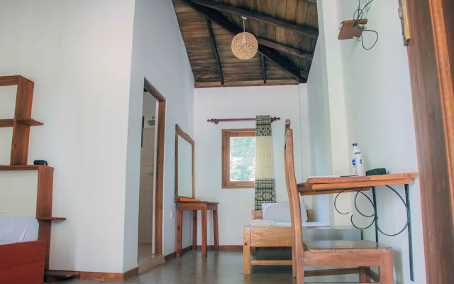 Shell Resort Arugambay