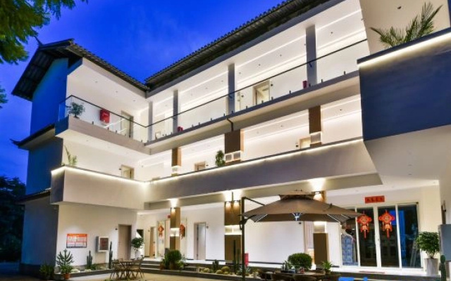 Jiayu Lanye Scenic Apartment (Dali Shuanglang)