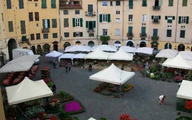 Lucca Rental Holiday Apartment